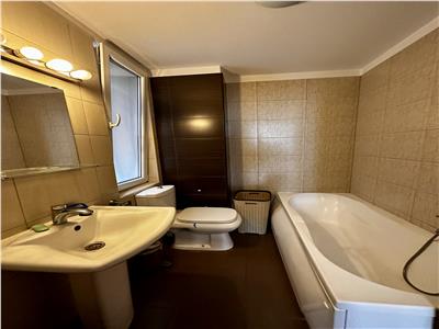 Vanzare apartament 2 camere, bloc 2008, Ploiesti, zona ultracentrala