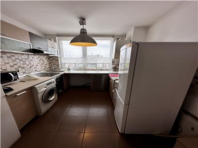 Vanzare apartament 2 camere, bloc 2008, Ploiesti, zona ultracentrala