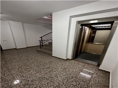 Vanzare apartament 2 camere, bloc 2008, Ploiesti, zona ultracentrala