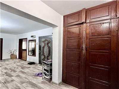 Apartament 3 camere, decomandat, centrala termica, Marasesti Ploies