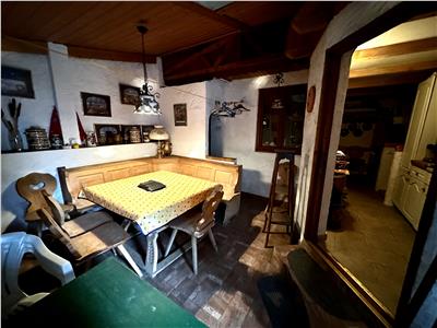 Vanzare casa 4 camere, in Ploiesti, zona ultracentrala