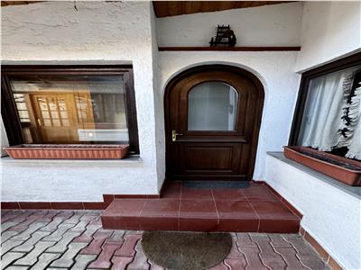Vanzare casa 4 camere, in Ploiesti, zona ultracentrala
