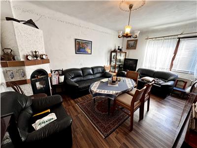 Vanzare casa 4 camere, in Ploiesti, zona ultracentrala