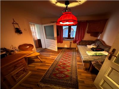 Vanzare casa 4 camere, in Ploiesti, zona ultracentrala