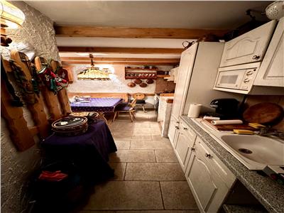 Vanzare casa 4 camere, in Ploiesti, zona ultracentrala