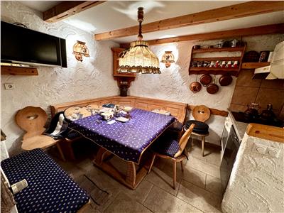 Vanzare casa 4 camere, in Ploiesti, zona ultracentrala