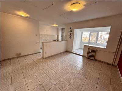 Vanzare apartament 2 camere, in Ploiesti, zona Republicii, Catedrala
