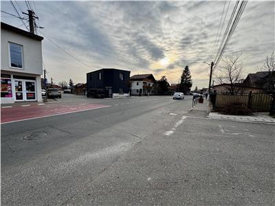 Inchiriere spatiu comercial parter, in Baicoi, ultracentral stradal
