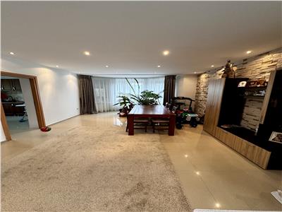 Vanzare casa 5 camere, in Ploiesti, Irish Town