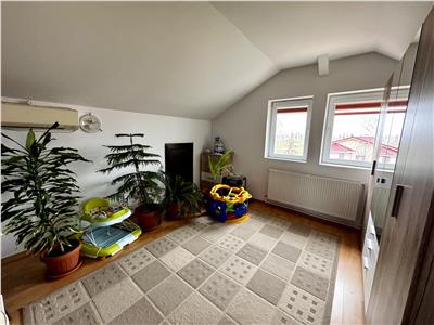 Vanzare casa 5 camere, in Ploiesti, Irish Town