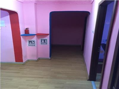 Inchiriere apartament 4 camere, Ploiesti, zona Cantacuzino