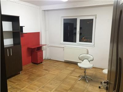 Inchiriere apartament 4 camere, Ploiesti, zona Cantacuzino