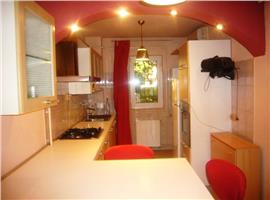 Inchiriere apartament 2 camere Ploiesti, zona Democratiei