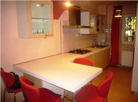 Inchiriere apartament 2 camere Ploiesti, zona Democratiei