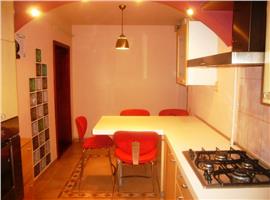 Inchiriere apartament 2 camere Ploiesti, zona Democratiei
