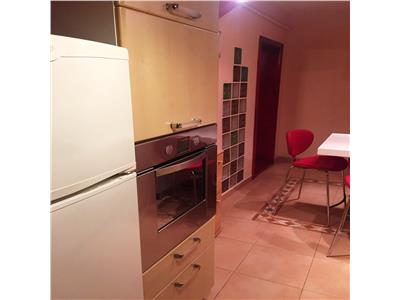 Inchiriere apartament 2 camere Ploiesti, zona Democratiei