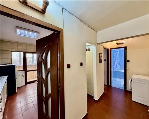 Apartament 2 camere, foarte spatios, ultracentral Catedrala, Ploiesti