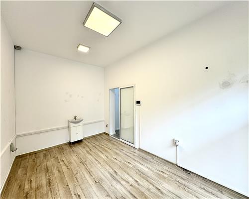 Spatiu comercial, 65 mp, zona intens circulata, Republicii, Ploiesti