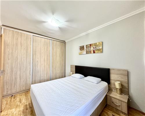 Apartament 2 camere, foarte spatios, ultracentral, Ploiesti