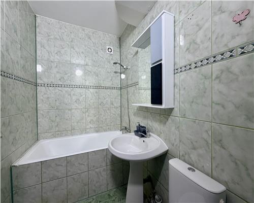 Apartament 3 camere, renovat si spatios, zona Nord Cina, Ploiesti