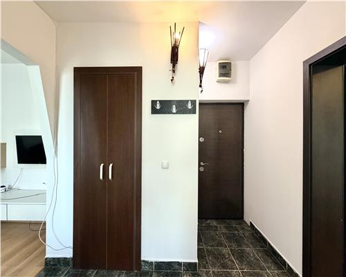 Apartament 3 camere, renovat si spatios, zona Nord Cina, Ploiesti