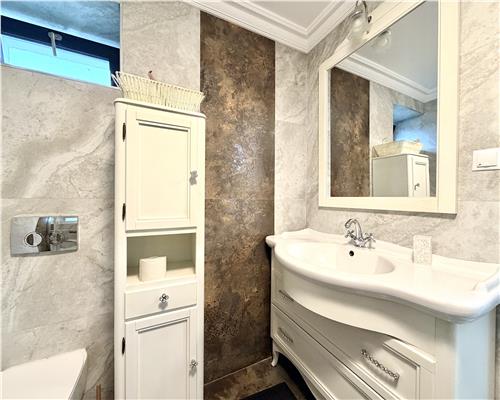 Apartament 3 camere, de lux, parcare, Cartier Albert Ploiesti