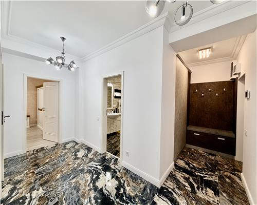 Apartament 3 camere, de lux, parcare, Cartier Albert Ploiesti
