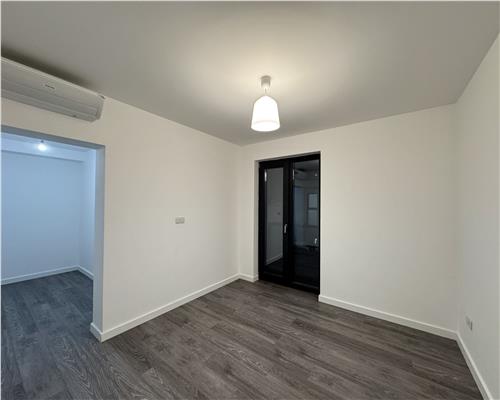 Apartament 4 camere pentru birouri sau rezidential, Albert Ploiesti