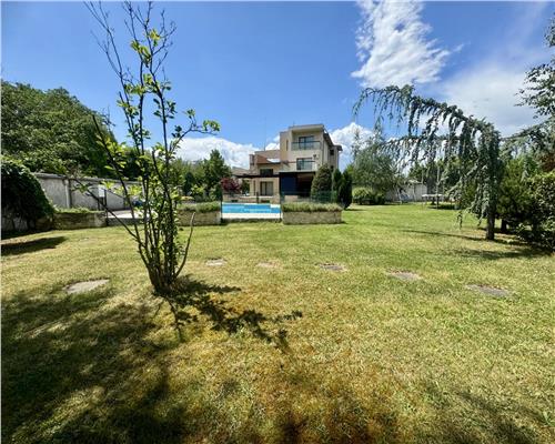 Vanzare vila de lux 7 camere, in Paulesti, Prahova