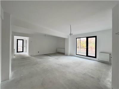 Apartament 3 camere de lux, curte, Bulevardul Independentei, Ploiesti