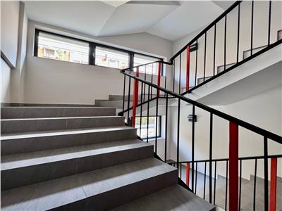 Apartament 3 camere de lux, curte, Bulevardul Independentei, Ploiesti