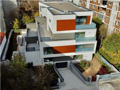 Apartament 3 camere de lux, curte, Bulevardul Independentei, Ploiesti