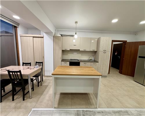 Apartament 3 camere, parcare proprie, Ploie?ti, Romana Residence