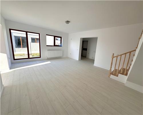 Vanzare casa 4 camere, in Strejnicu, la 5 minute de Ploiesti