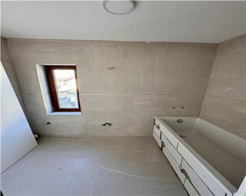 Vanzare casa 4 camere, in Strejnicu, la 5 minute de Ploiesti