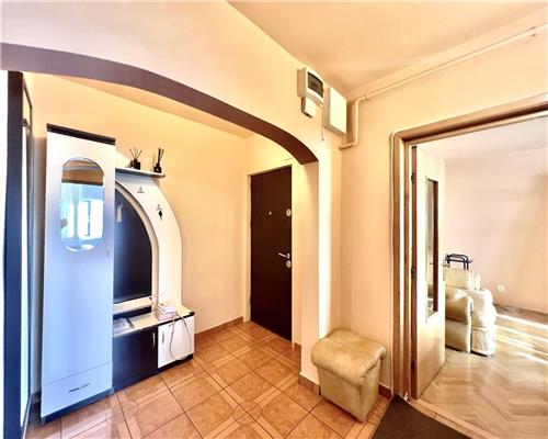 Apartament 4 camere, centrala termica, Cantacuzino, Ploiesti