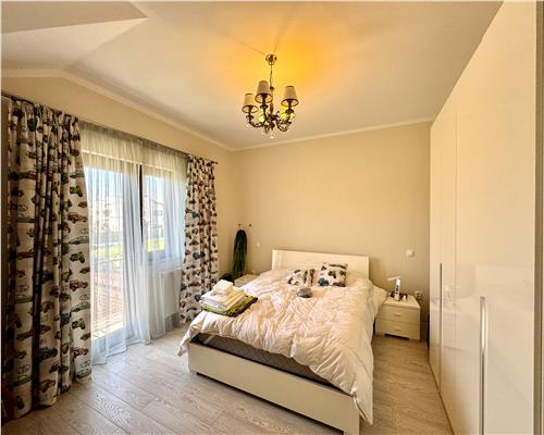 Vila tip duplex, P+1E, 3 camere, situata in cartier select, Paulesti