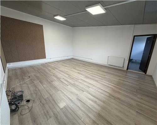 Inchiriere hala industriala si birou, in Ploiesti, zona Mihai Bravu