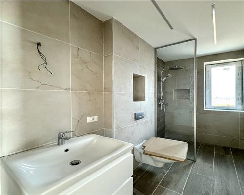 Garsoniera dubla, bloc nou, parcare privata, Cartier Albert, Ploiesti
