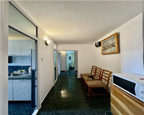 Apartament 3 camere, decomandat, Democratiei stradal, Ploiesti