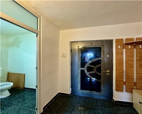 Apartament 3 camere, decomandat, Democratiei stradal, Ploiesti