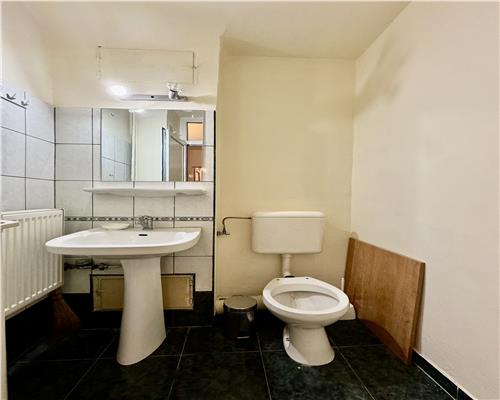 Apartament 3 camere, decomandat, Democratiei stradal, Ploiesti