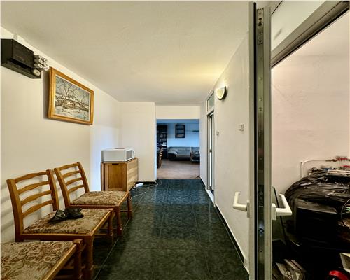 Apartament 3 camere, decomandat, Democratiei stradal, Ploiesti