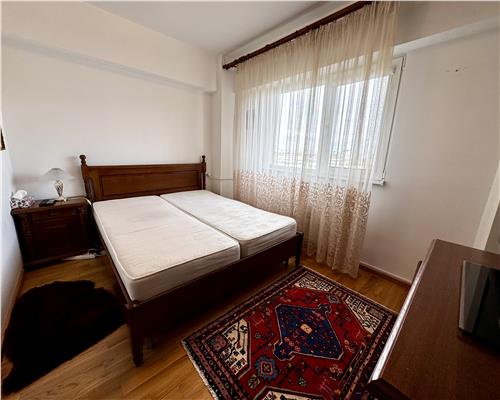 Vanzare apartament 4 camere, transformat in 3, Ploiesti, Republicii