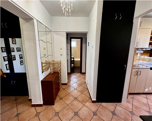 Inchiriere apartament 2 camere, in Poiesti, zona Sud