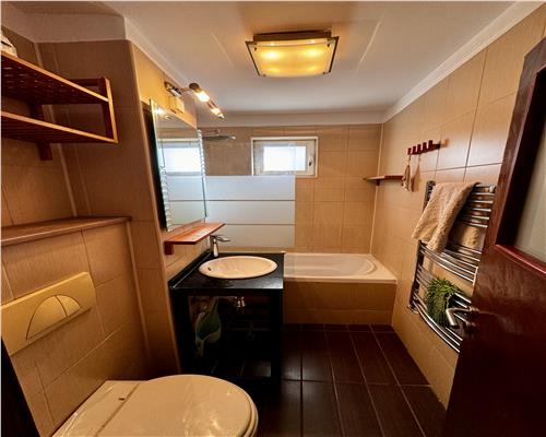 Inchiriere apartament 2 camere, in Poiesti, zona Sud