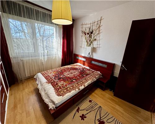 Inchiriere apartament 2 camere, in Poiesti, zona Sud