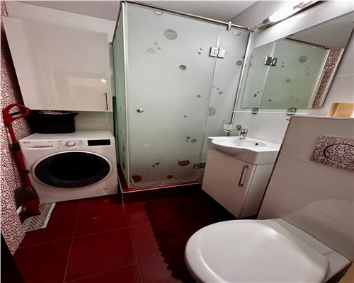 Inchiriere apartament 4 camere, centrala proprie, in Ploiesti, zona Eroilor