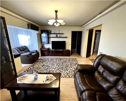 Inchiriere apartament 4 camere, centrala proprie, in Ploiesti, zona Eroilor
