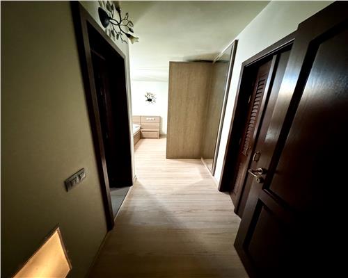 Inchiriere apartament 4 camere, centrala proprie, in Ploiesti, zona Eroilor